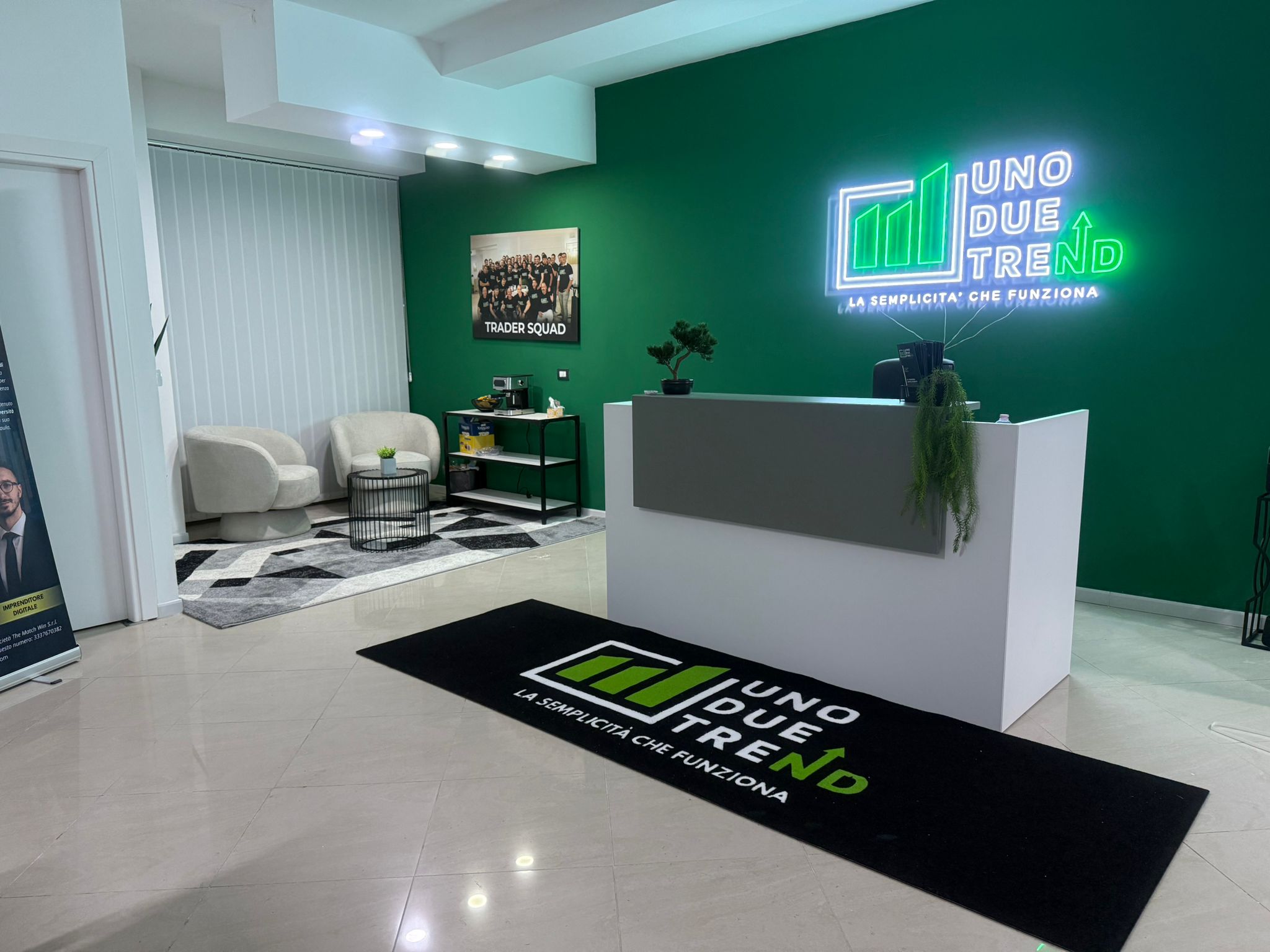 Panoramica reception sede Uno Due Trend